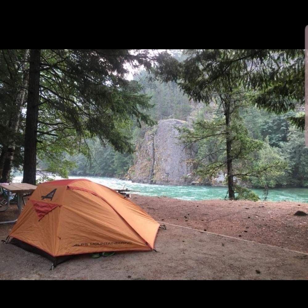 ALPS Mountaineering Zephr 2